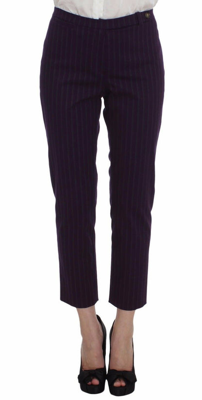 Eleganter Anzug aus gestreifter Hose und Blazer