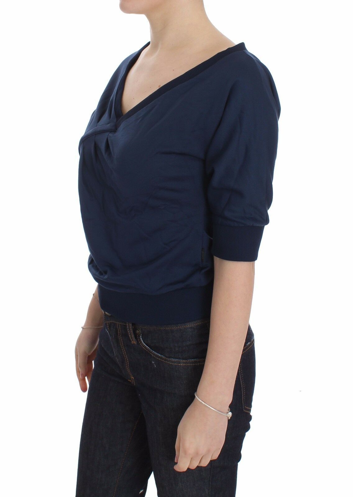 Eleganter Pullover mit tiefem V-Ausschnitt in Blau