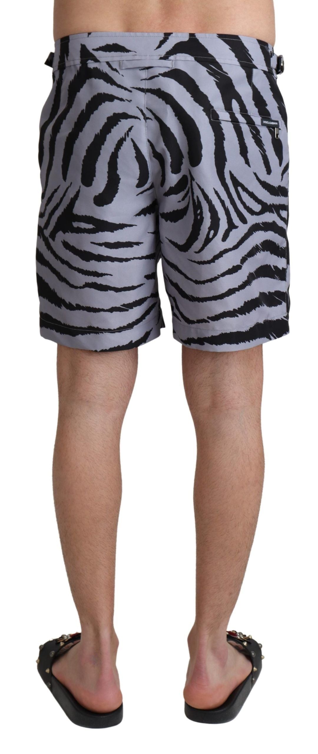 Elegante graue Badehose mit Zebra-Print