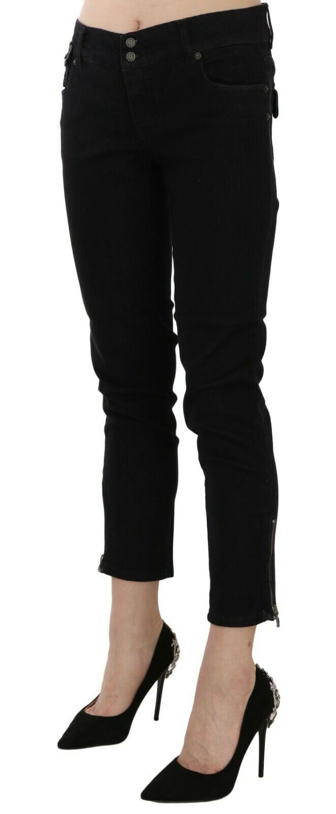 Schicke schwarze Slim-Crop-Jeans mit mittlerer Taille