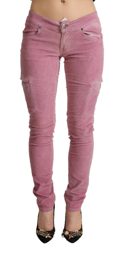 Schicke, rosa Skinny Jeans mit niedriger Taille