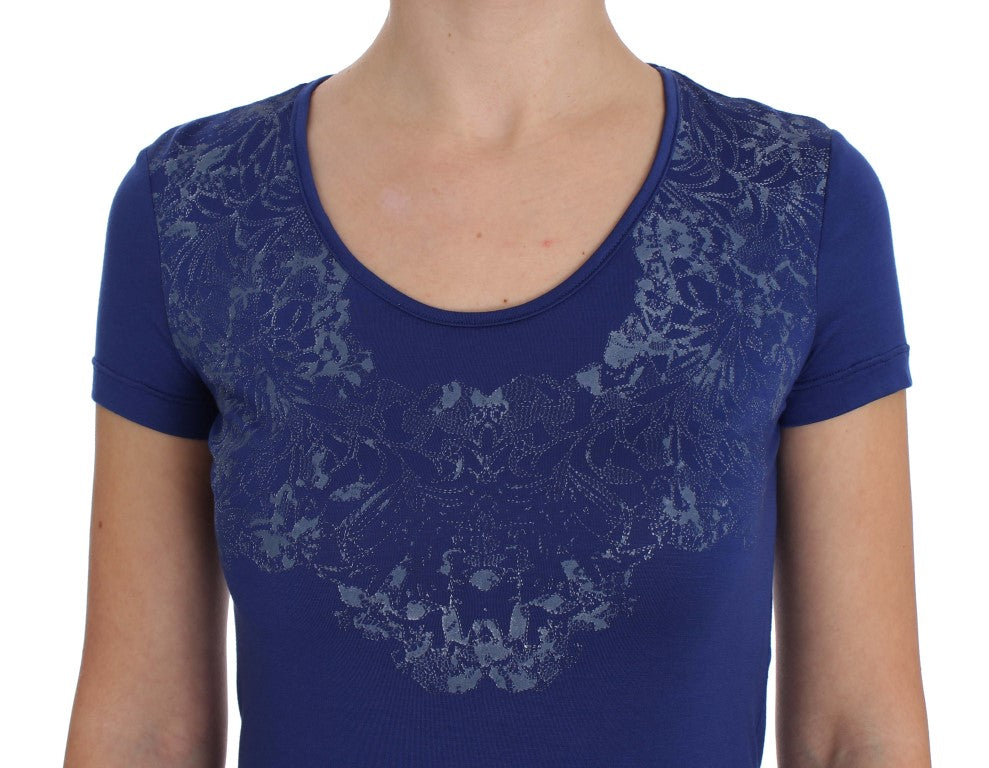 Elegantes blaues T-Shirt mit Rundhalsausschnitt und Logodetail