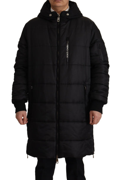 Elegante schwarze Parka-Winterjacke mit Kapuze