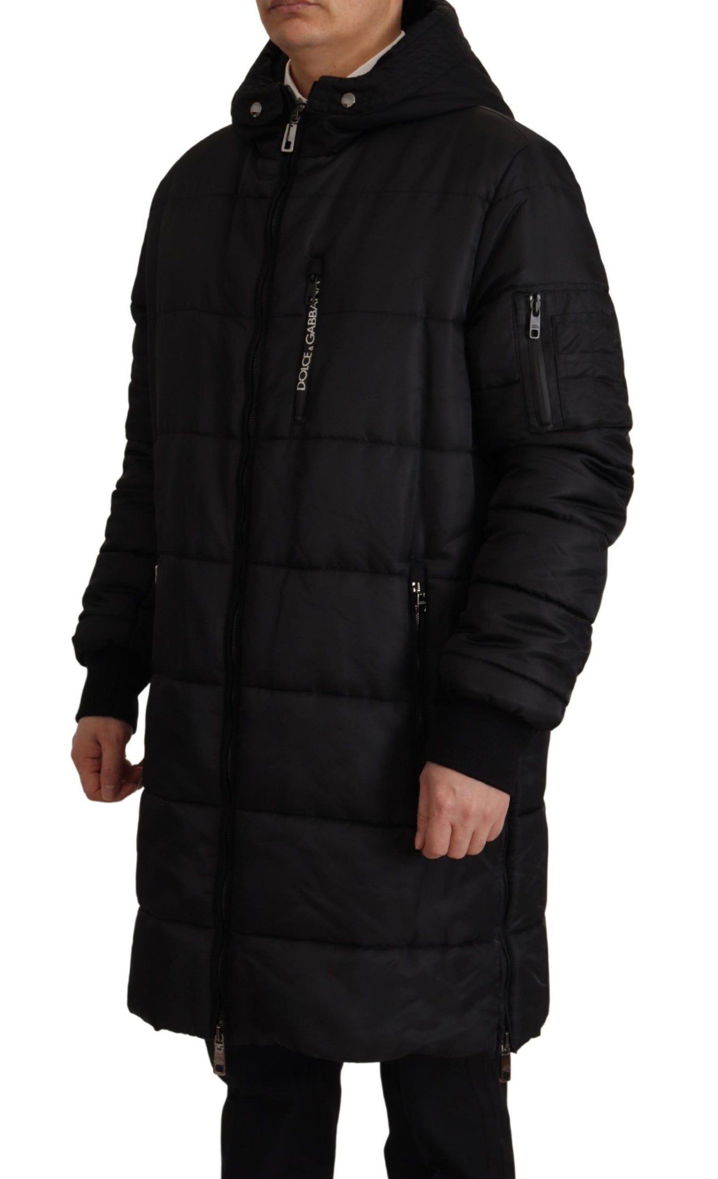 Elegante schwarze Parka-Winterjacke mit Kapuze