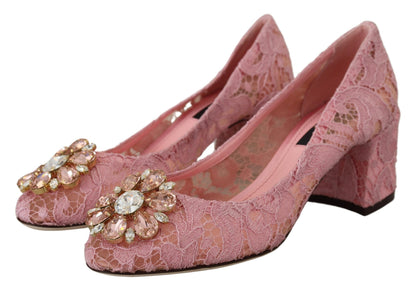 Pastellrosa Pumps mit Spitze und Kristallverzierung