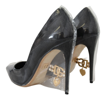 Elegante schwarze Pumps mit Golddetails