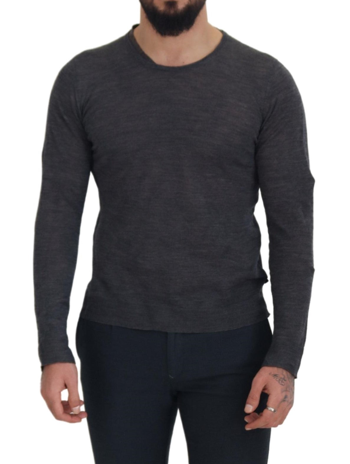 Eleganter, grauer Pullover mit Rundhalsausschnitt