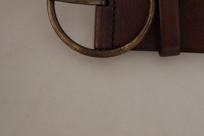 Elegant Leather Belt with Engraved Buckle