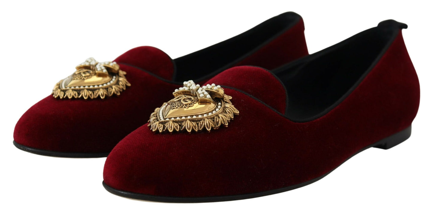 Bordeauxrote Loafer „Devotion“ aus Samt