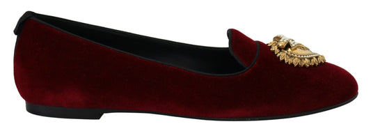 Bordeauxrote Loafer „Devotion“ aus Samt