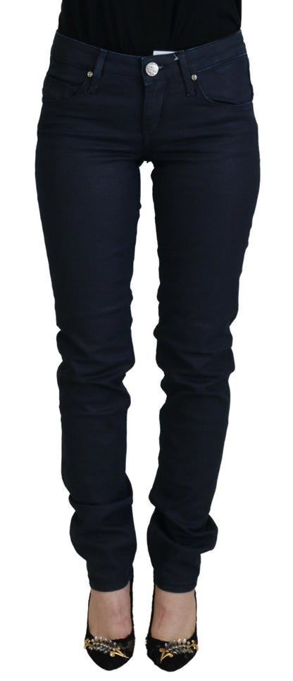 Schicke Skinny-Denim-Extravaganz mit niedriger Taille