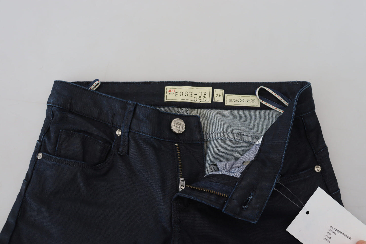 Schicke Skinny-Denim-Extravaganz mit niedriger Taille