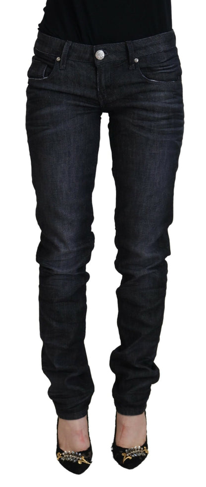 Schicke schwarze Jeans mit geradem Bein und niedriger Taille