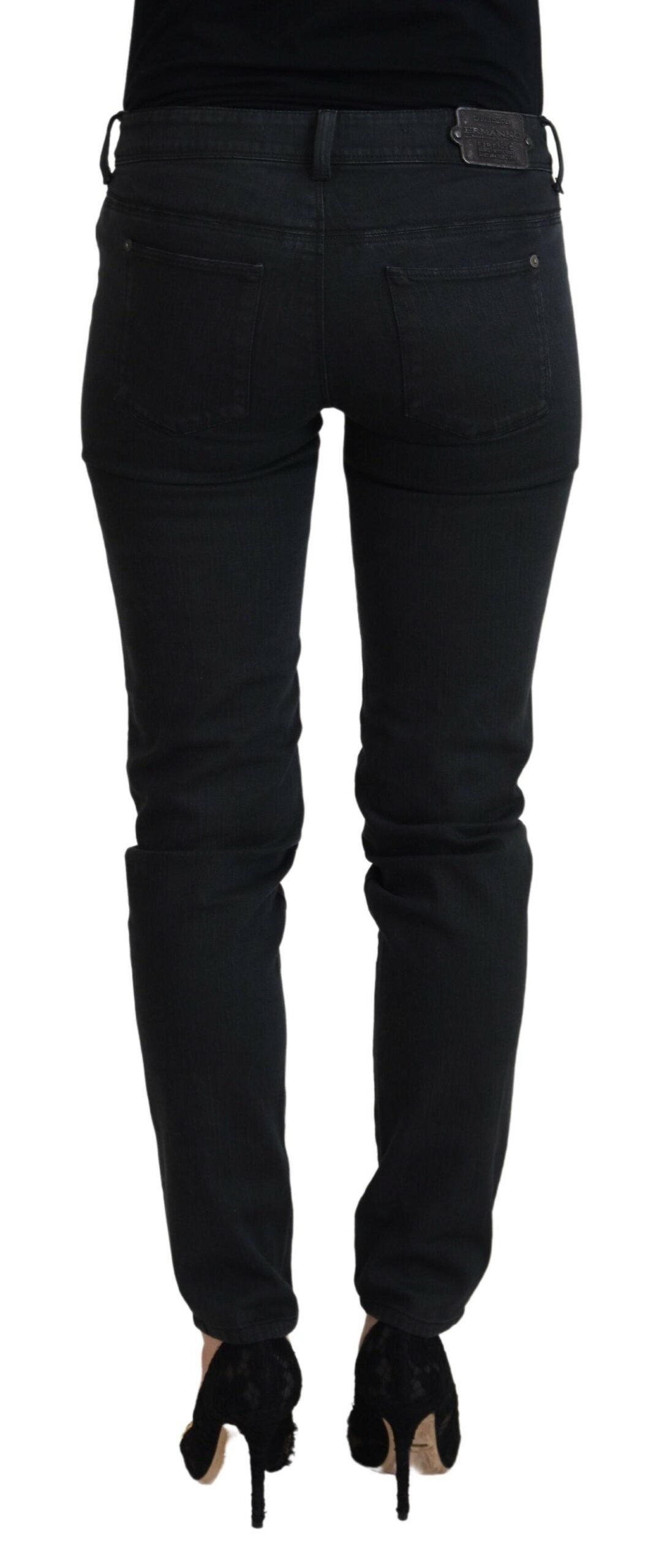 Schicke schwarze Skinny Jeans mit niedriger Taille