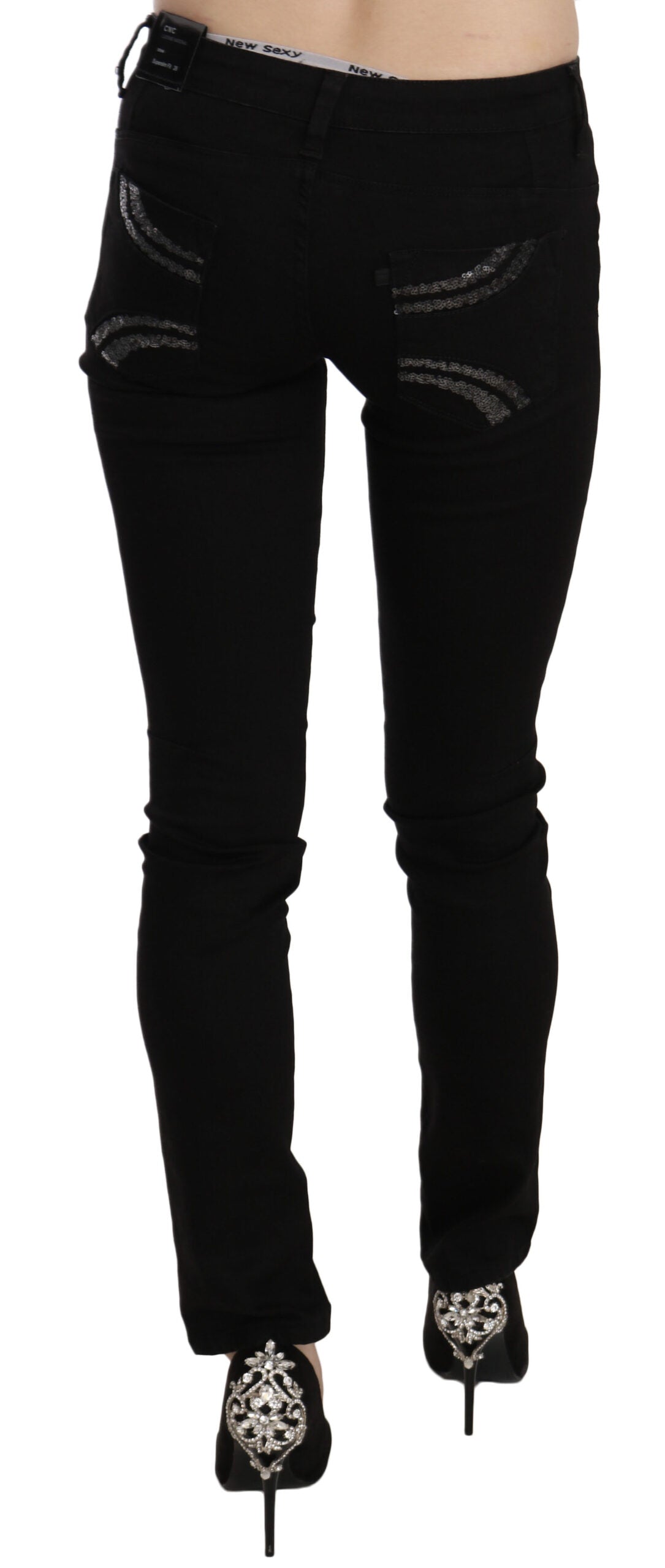 Elegante schwarze Slim Fit Jeans mit mittlerer Taille