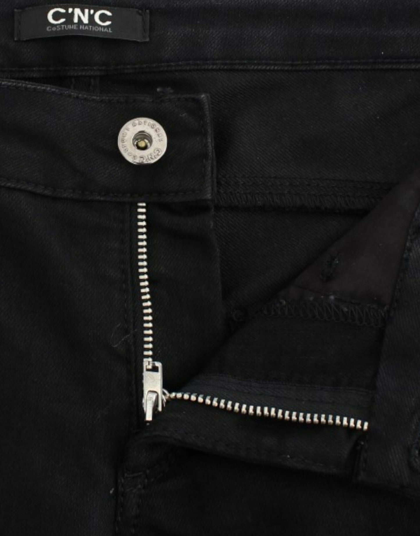 Elegante schwarze Jeans mit geradem Bein