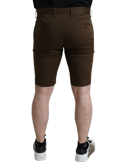 Schicke braune Bermudashorts mit Logodetail