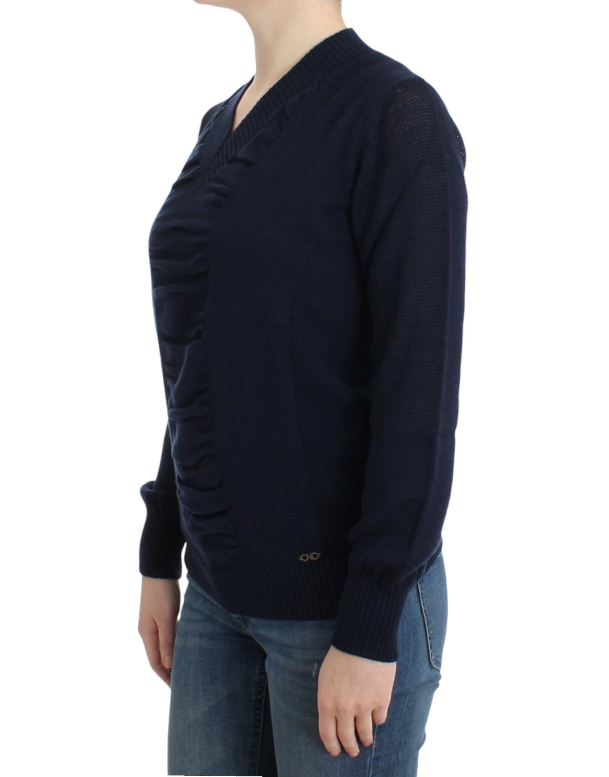 Eleganter leichter Pullover mit V-Ausschnitt