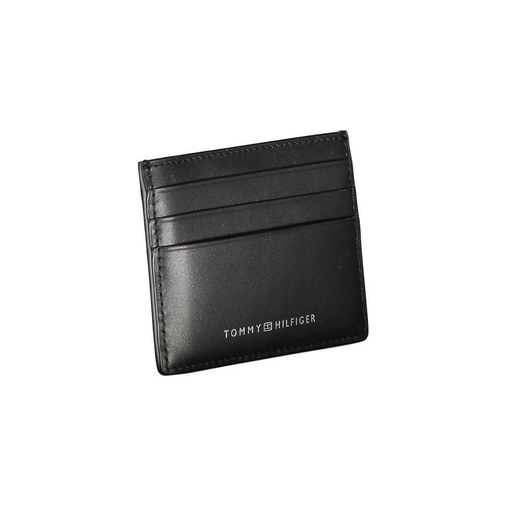 Chic Black Leather Card Holder with Contrast Detailing