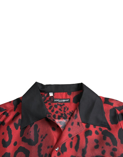 Rotes Button-Down-Hemd aus Seide mit Leopardenmuster