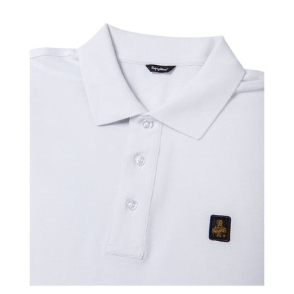 Elegantes weißes Polo mit gesticktem Logo