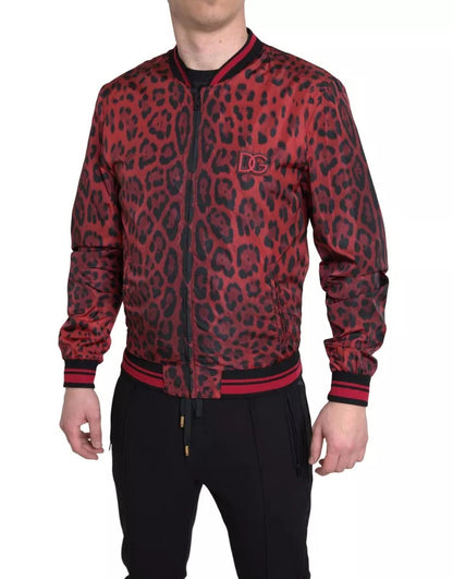 Rote Bomber-Kurzjacke mit Leopardenmuster