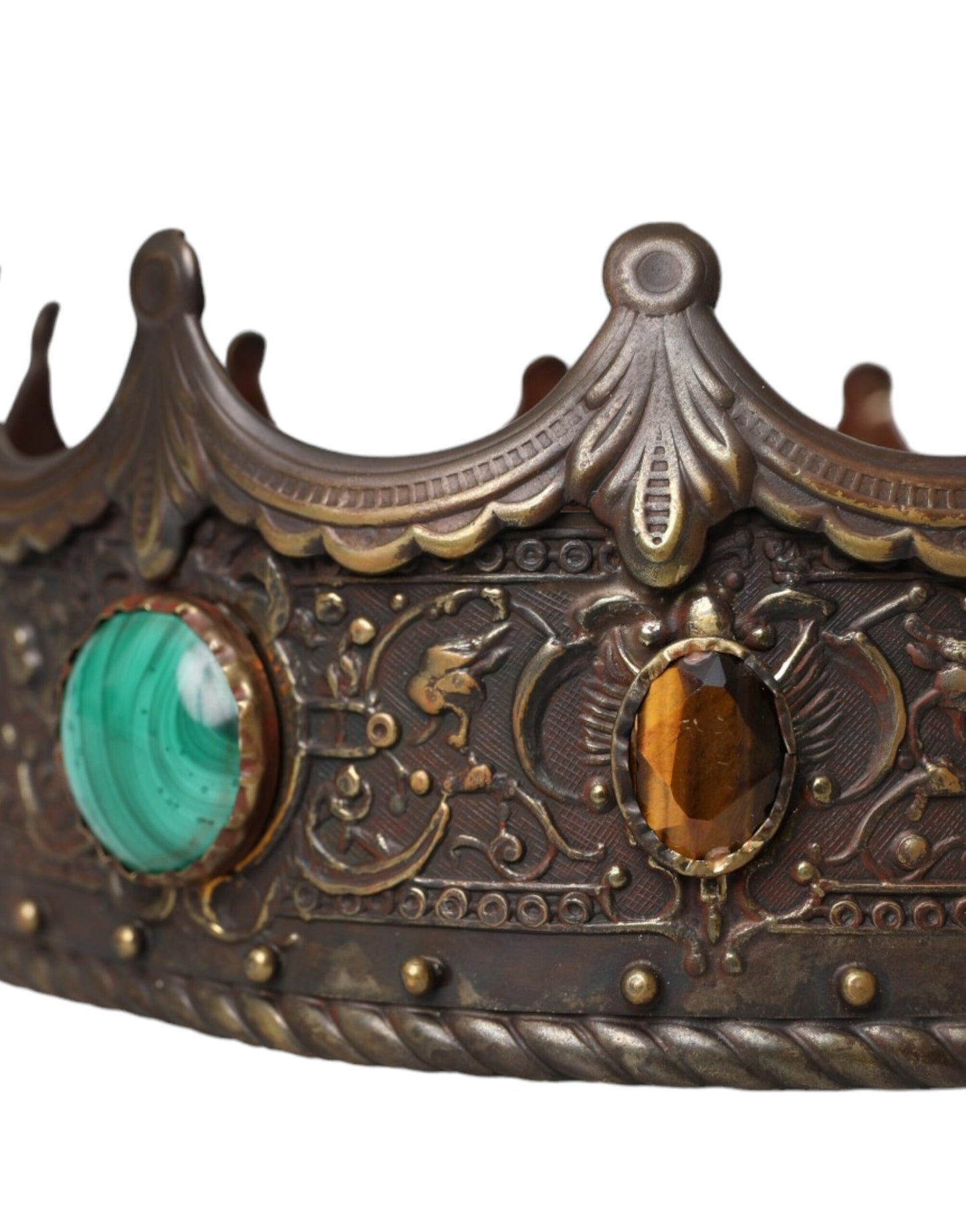 Tiara-Hut aus mehrfarbigem Messing und Krone aus Kristall in Bronze