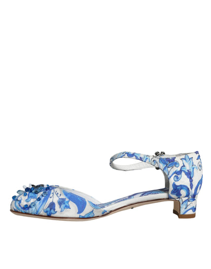 Sandalen mit Knöchelriemen in Weiß und Blau mit Majolika-Print