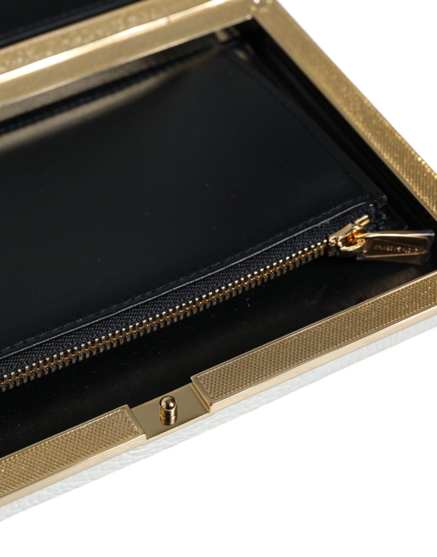 Weiße Leder Clutch mit Goldrahmen, Abendtasche, Partytasche