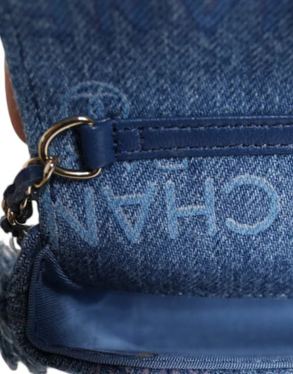 Denim Mood – Schultertasche mit Flap und Mikro-Logo-Aufdruck sowie Fransen