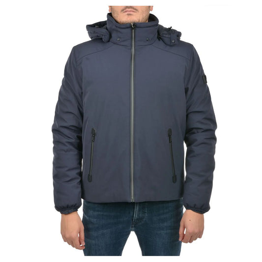 Blaue Nylonjacke