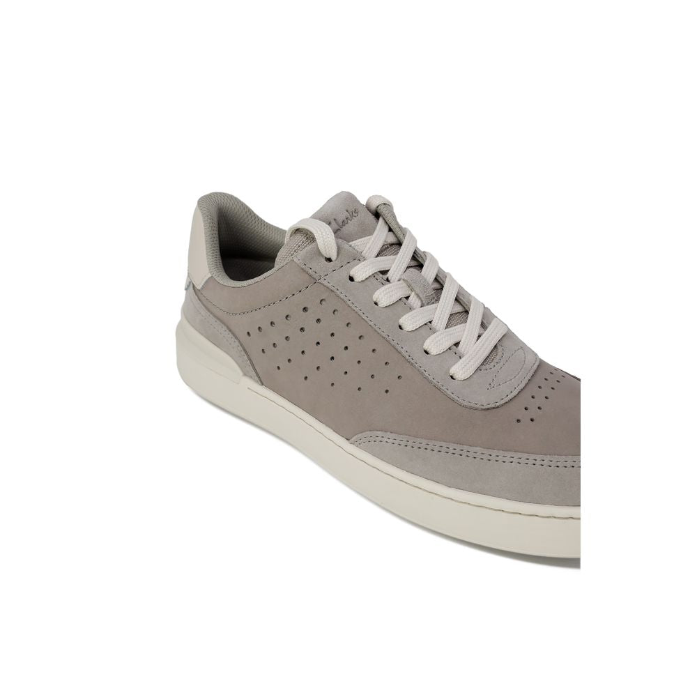 Grauer Wildleder-Sneaker