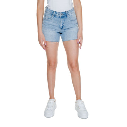 Hellblaue Baumwollshorts