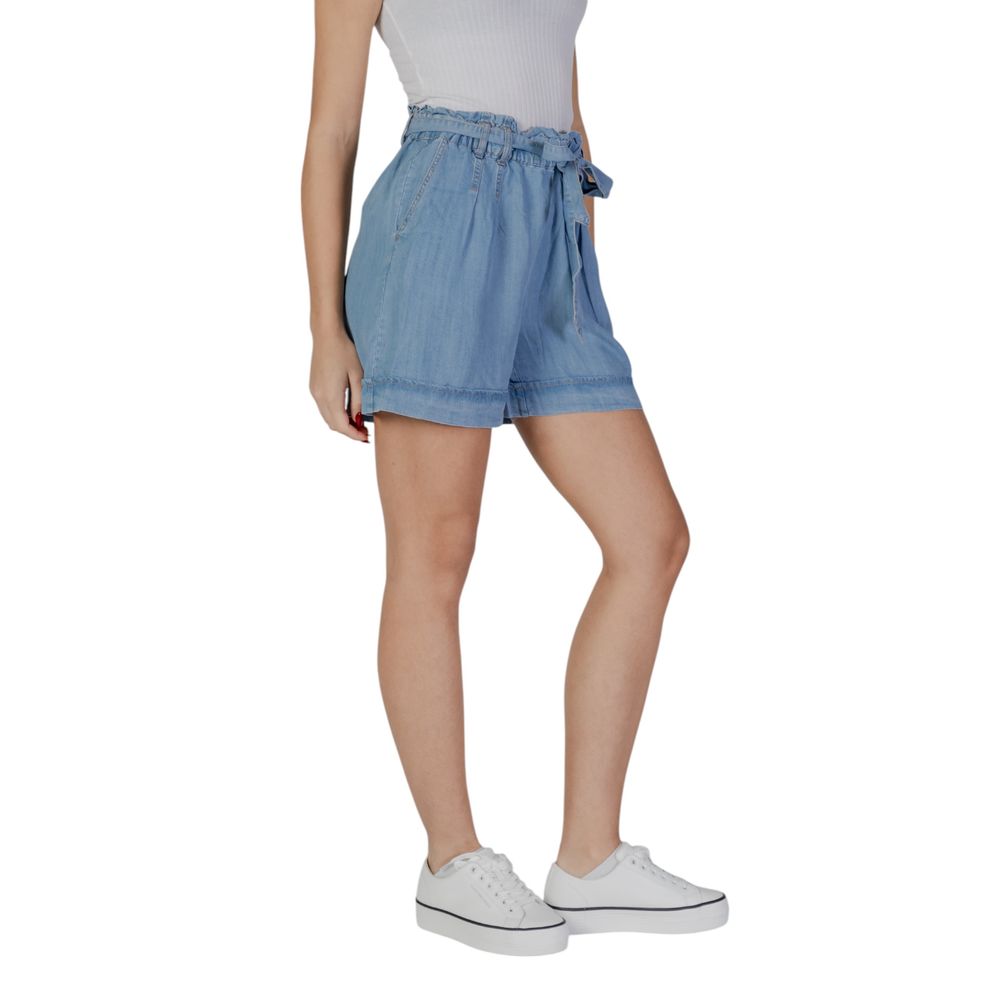 Hellblaue Shorts aus Lyocell