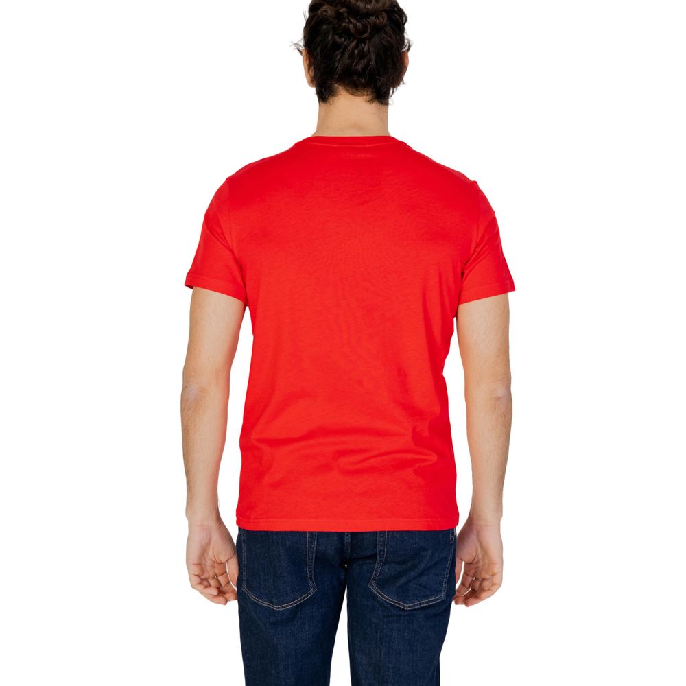 Rotes Baumwoll-T-Shirt