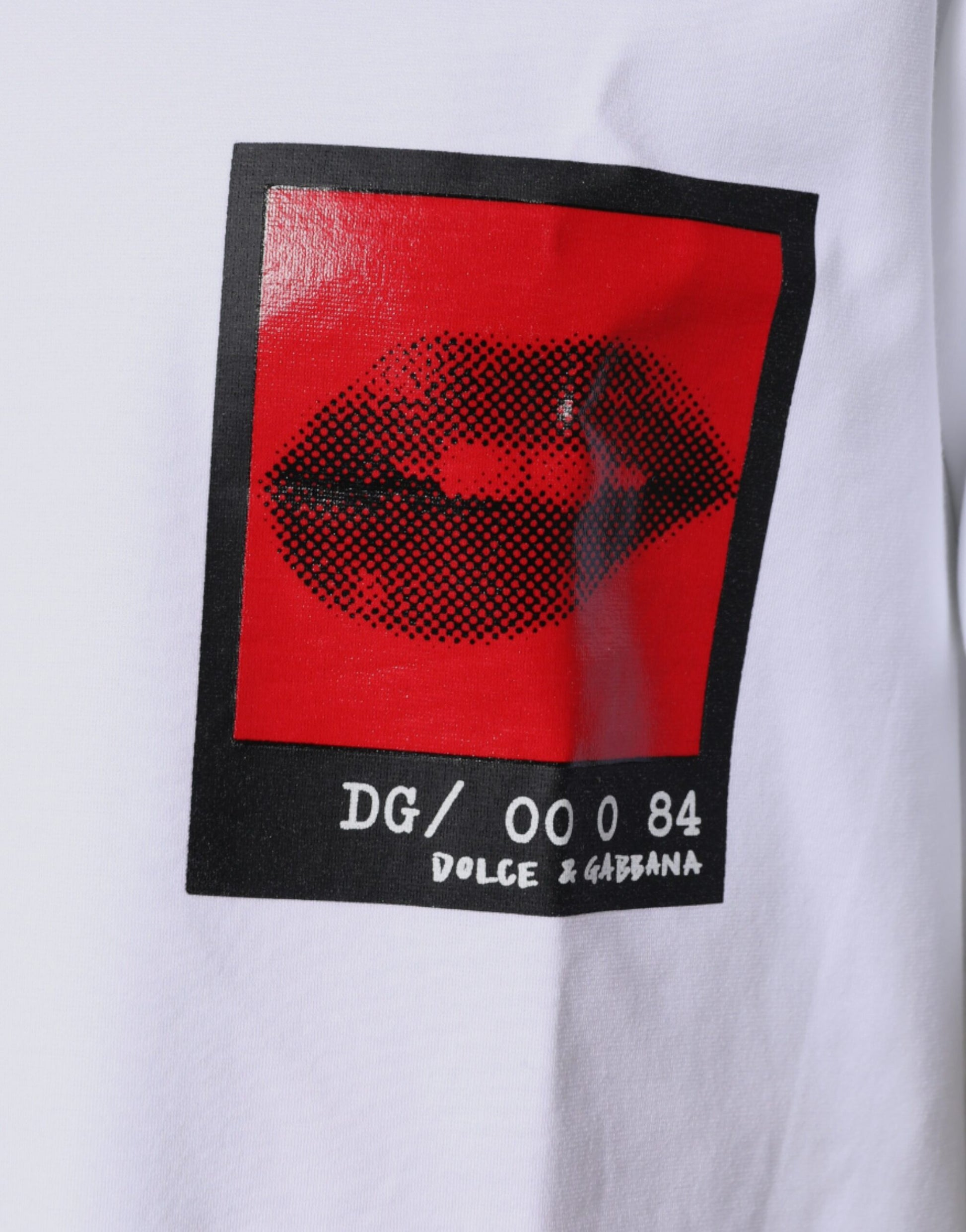 Weißes Baumwoll-T-Shirt mit rotem Lippen-Print