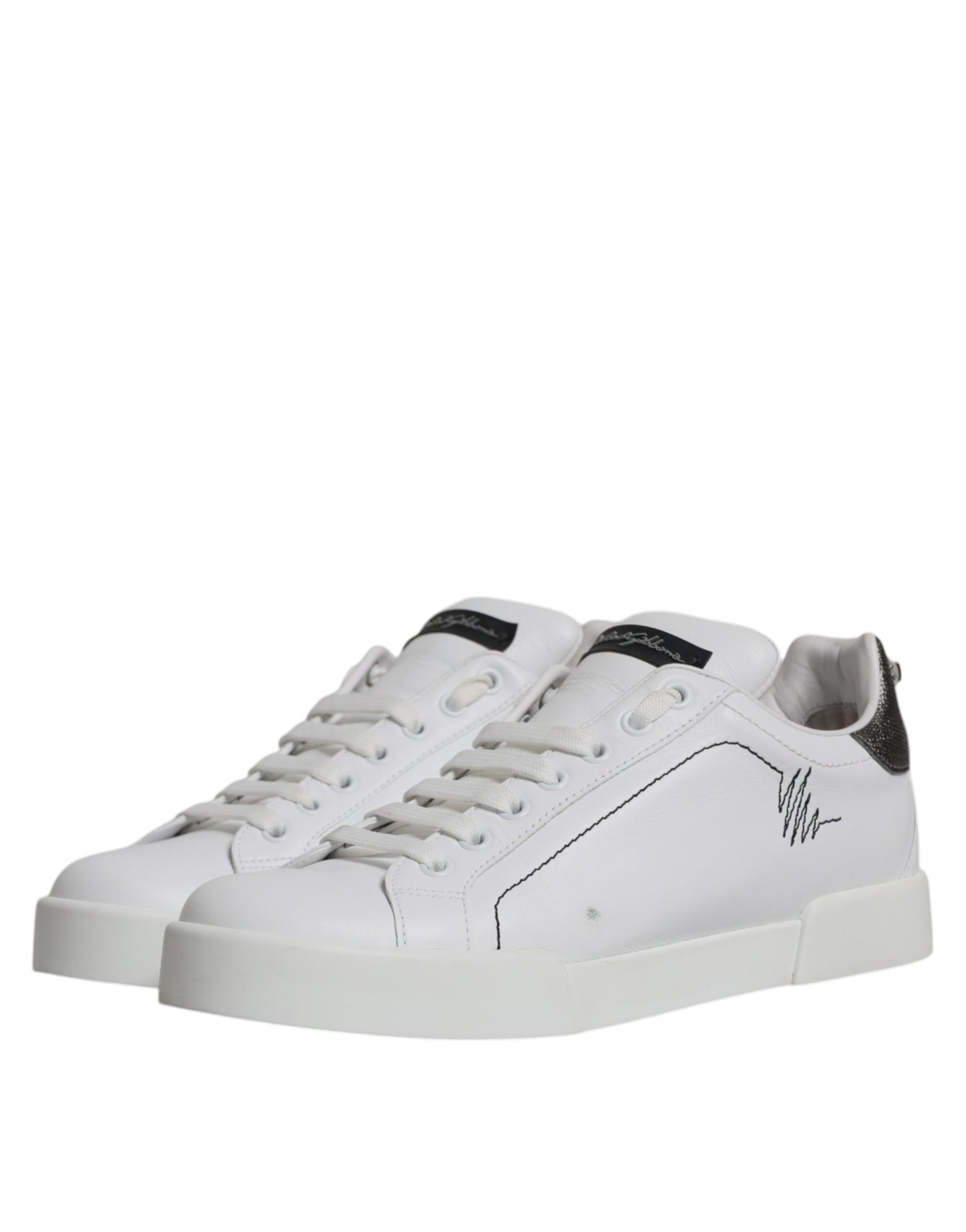 Weiße und silberne Leder Low Top Herren Sneakers