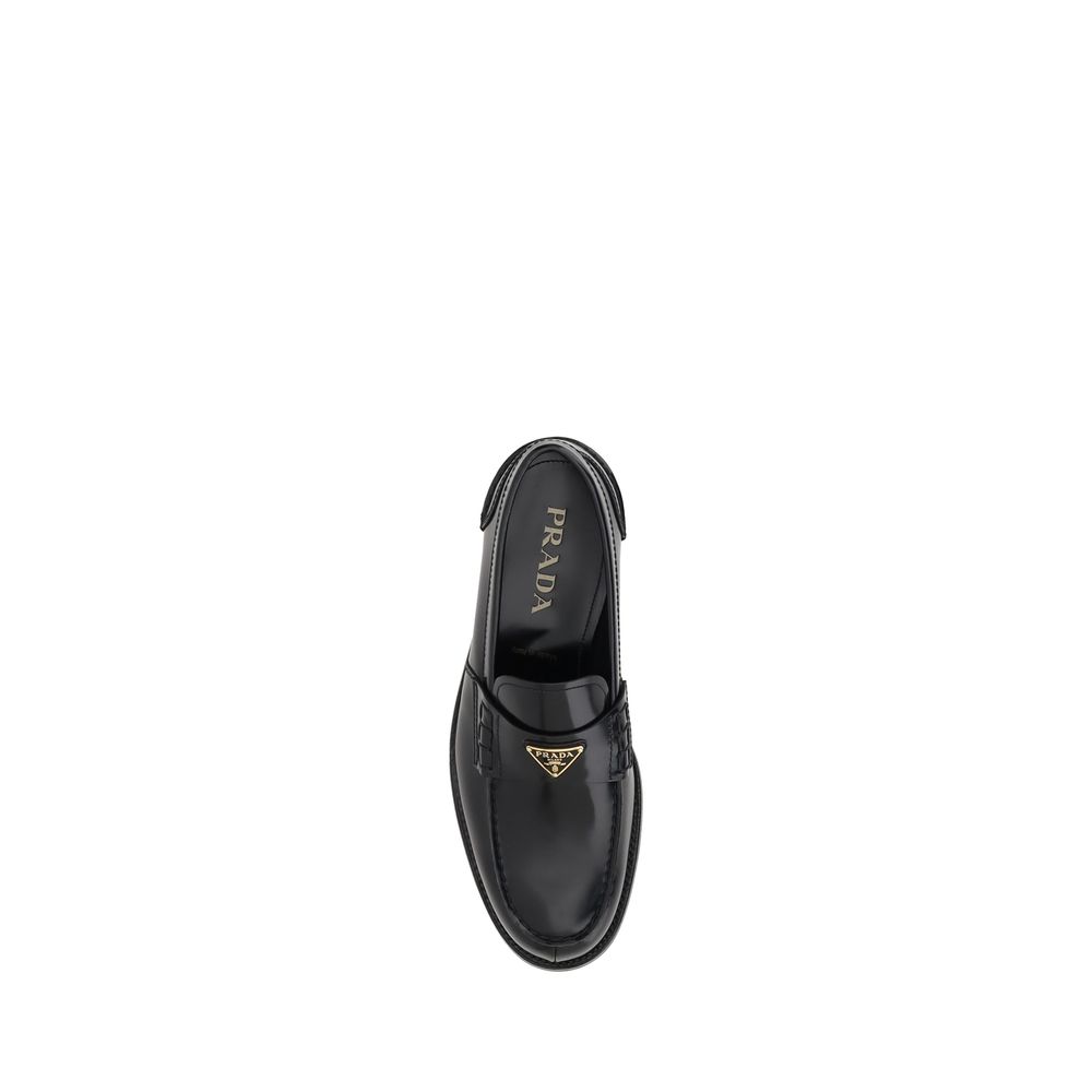 Triangular plaque Loafers