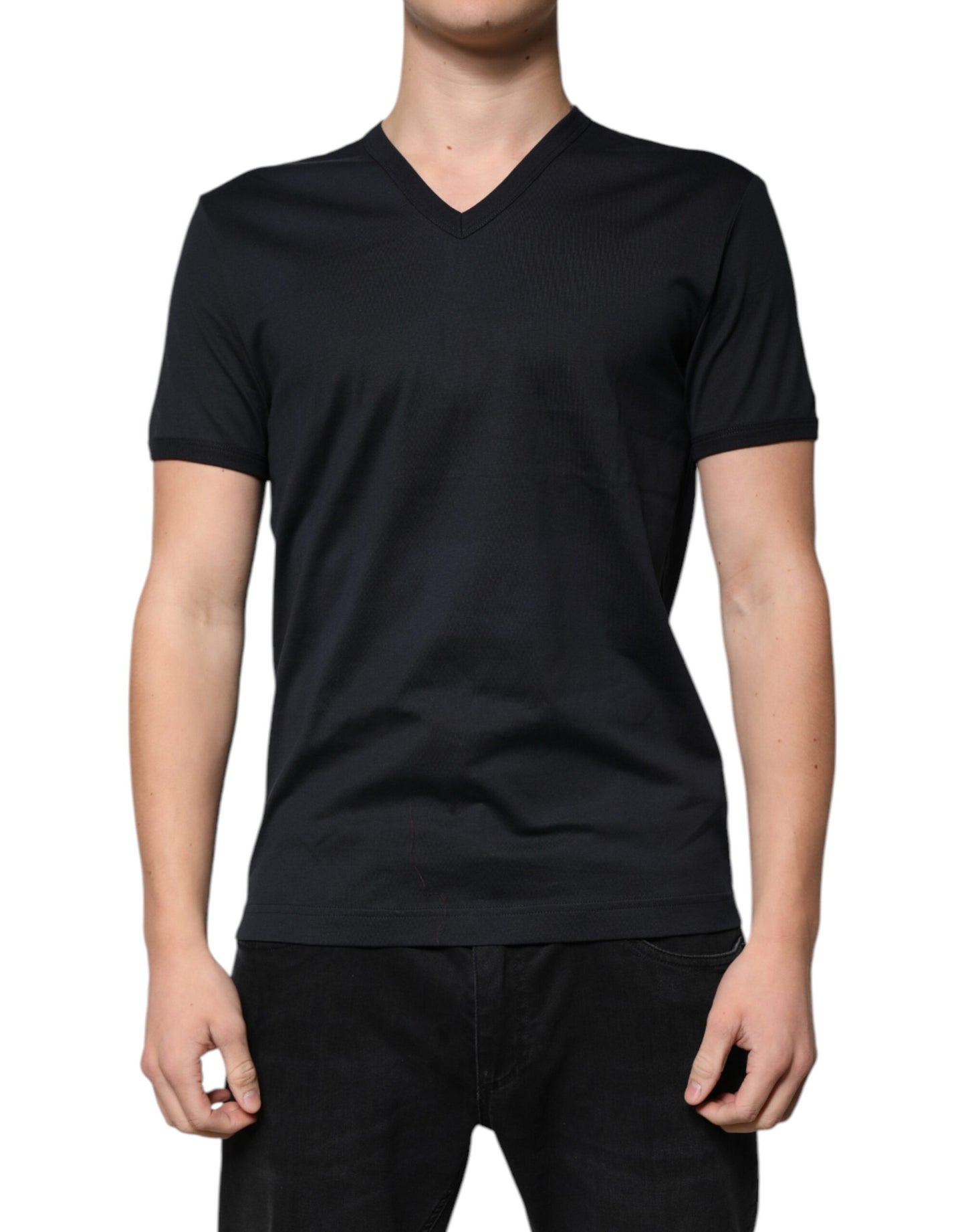 Black Cotton V-neck Short Sleeves T-shirt