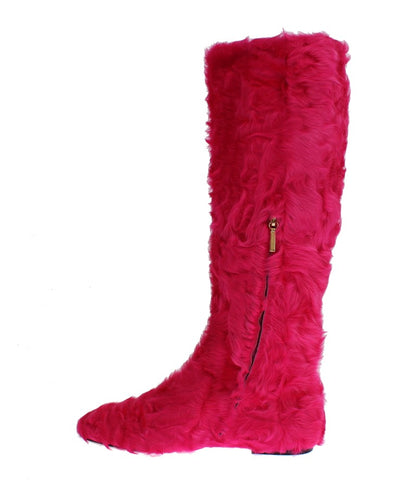 Elegante rosa Lammfellstiefel