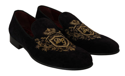 Elegante schwarze Loafer mit goldener Kronenstickerei